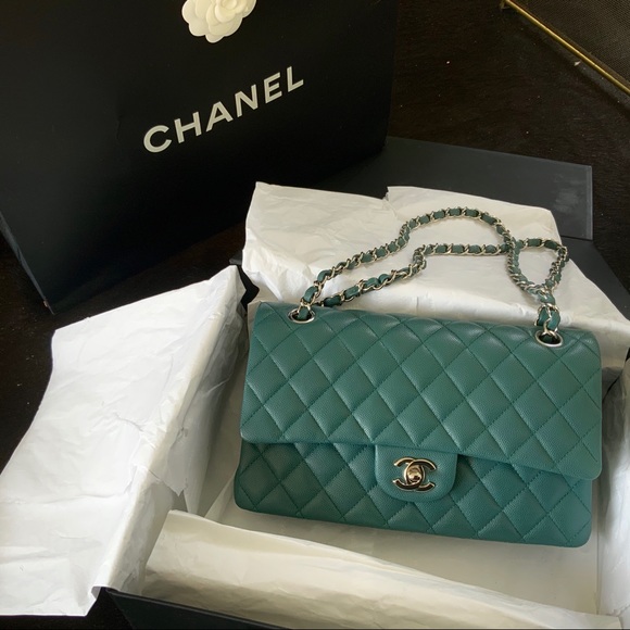 CF Classic Double Flap in Dark Green - Picture 4 of 4